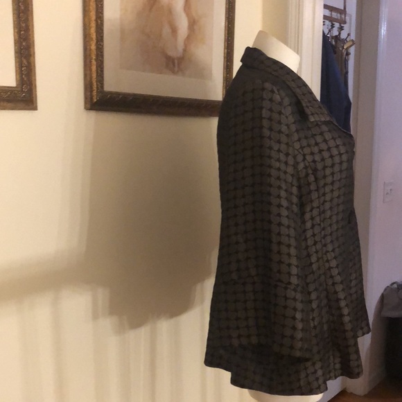 Gorgeous gray and black blazer - Picture 2 of 5